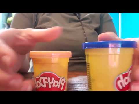 Playdoh container Asmr! Scratching/tapping.