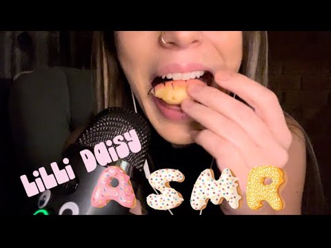 Donut Eating 🍩 ASMR (food sounds)