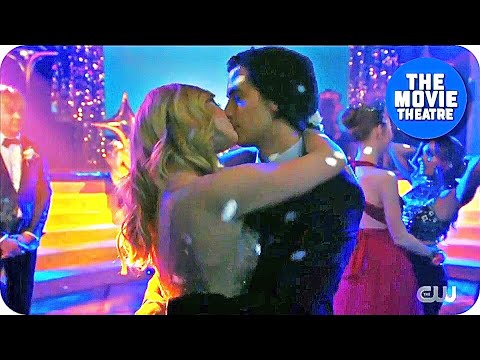 Bughead Kissing - Prom Night Riverdale Season 5 Episode 1 | Choni Varchie S5 EP1