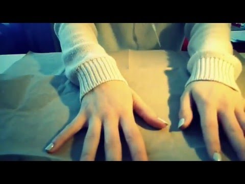 [ASMR] Crinkly Paper and a little bit of Tapping