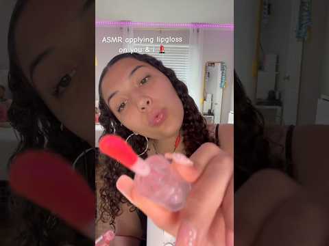 #asmr #lipglossasmr #lipgloss #mouthsounds #tingly #relax