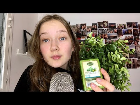 ASMR Green Triggers ♡ (Tapping and Scratching)