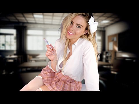 ASMR GIRL IN CLASS HAS A CRUSH ON YOU! ❤︎ Cute Compliments, Tickling Your Back, Whispers