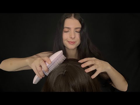 ASMR ESPAÑOL te ayudo a desenredar tu cabello 🤎 [roleplay]