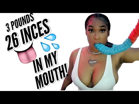 *ASMR* ON A 26 INCH WORM| WET & LICK ALL MOUTH SOUNDS