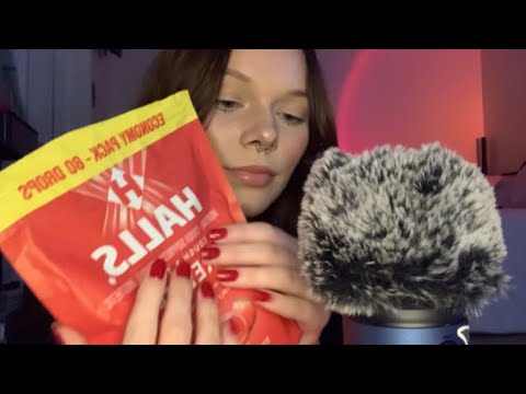 asmr | red triggers! (tapping, crinkles & rambling) 🍓❤️💋