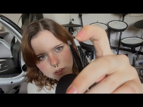 ASMR there's something in your eye (i put it there)