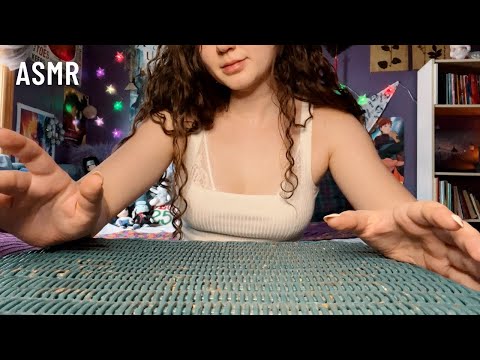 ASMR Soft-Singing & Fast Build-Up Tapping