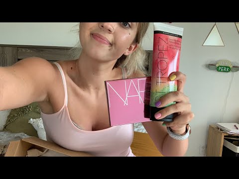 ASMR/ SEPHORA HAUL/ TAPPING ON SEPHORA PRODUCTS!!
