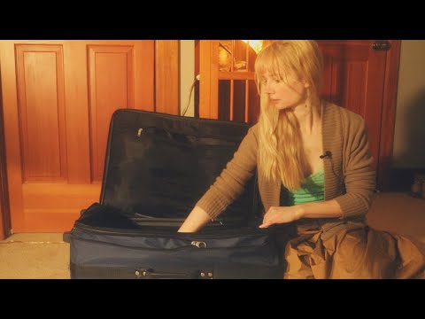 ASMR 🧳 Packing a Suitcase to Egypt 🧳 Crinkles / Soft Spoken / Fabric