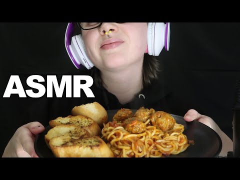 ASMR Spaghetti & Meatballs With Garlic Bread | Eating Sounds