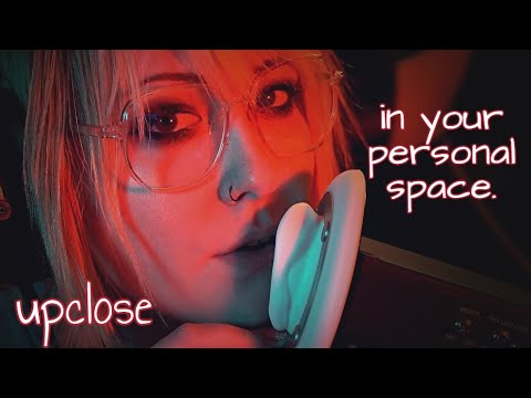 In your personal space || up close ear eating, mouth sounds, & gentle tapping. [ASMR]