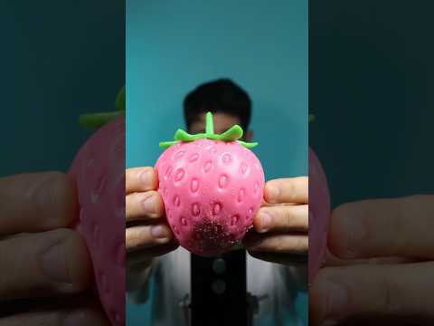 How Many Times Do You See The 🍓? #asmr #shorts