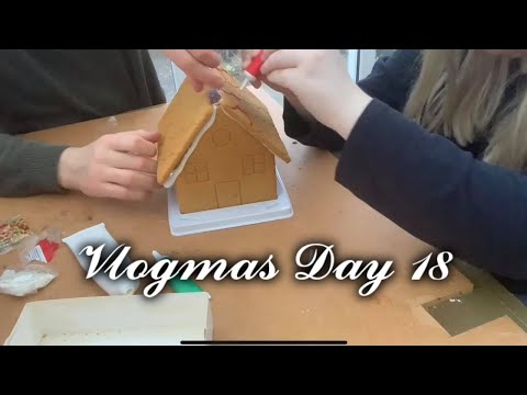 (Not ASMR) Vlogmas Day 18 - 2020 | Decorating Gingerbread Houses & Sims 4