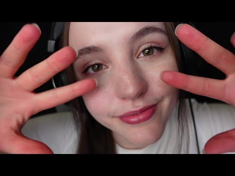 ASMR Purring and Petting the camera 😸💚