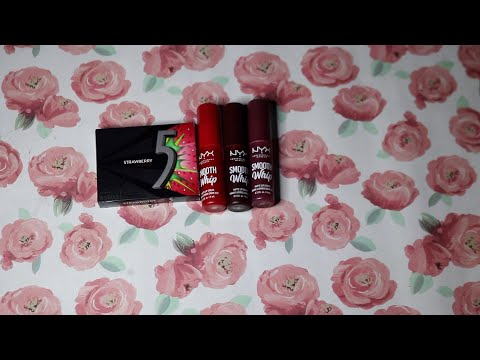 NYX SMOOTH WHIP LIP GLOSS ASMR CHEWING GUM