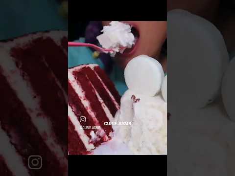 Red Velvet Cake  and Vanilla Ice Cream #asmr #redvelvet #carrotcake