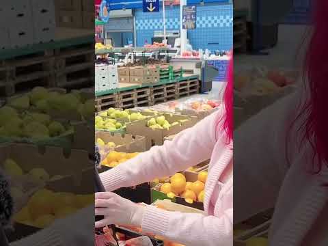 Public ASMR in a Supermarket