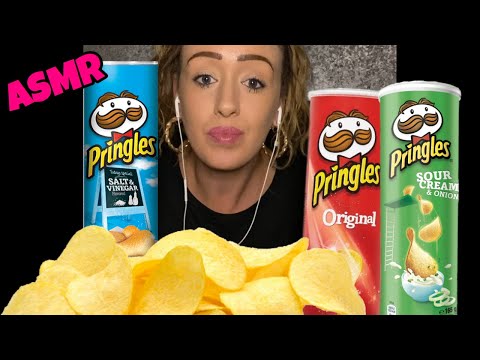 ASMR Pringle munching 😍