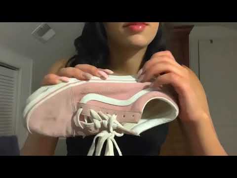 ASMR~TINGLY SHOE TAPPING