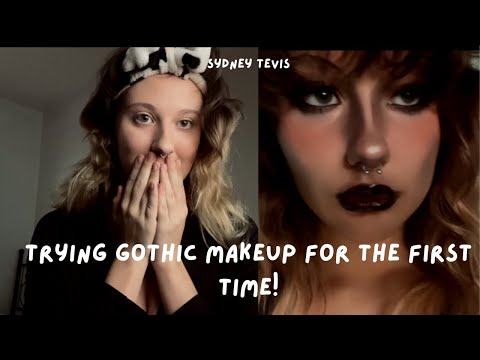 Trying Gothic Makeup For The First Time!!!