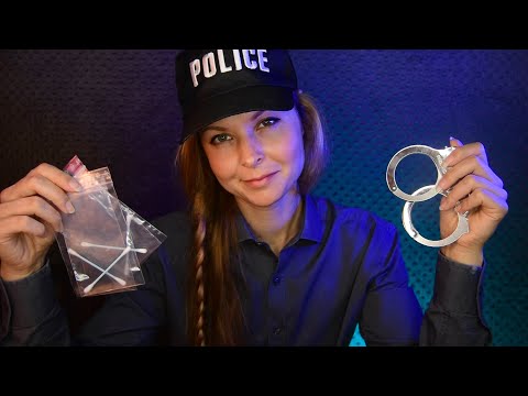 ASMR RP POLICE 🚓👮🏻‍♀️ ( attention personnelle, oreilles, cheveux, yeux 🔦👀 )
