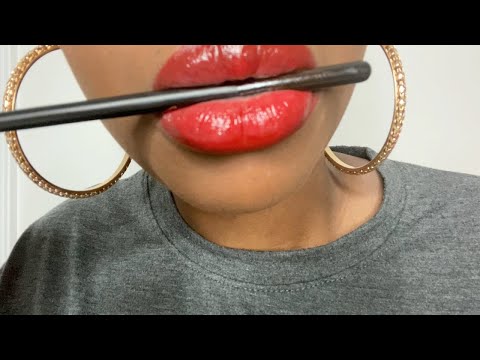 ASMR Spoolie Nibbling Mouth sounds..............(close up)