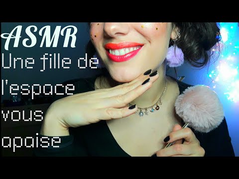 ASMR 👽 Une fille de l'espace vous apaise 🛸 chuchotements, affirmations positives (français)