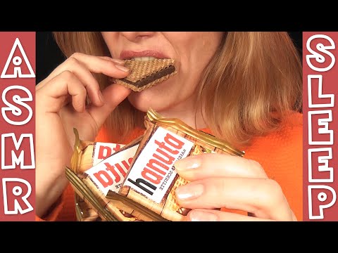ASMR chocolate & hazelnut-filled wafers eating / HANUTA crisp & crunch