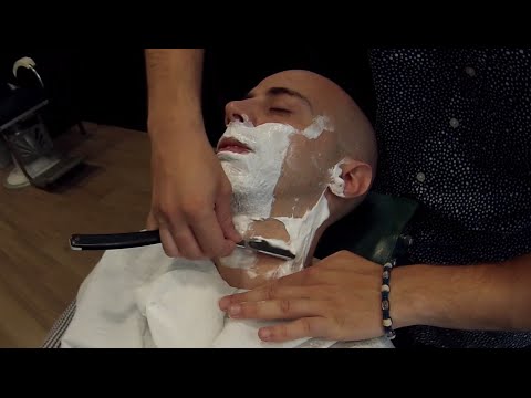 Young Italian barber - traditional shave 3/3 - ASMR No Talking