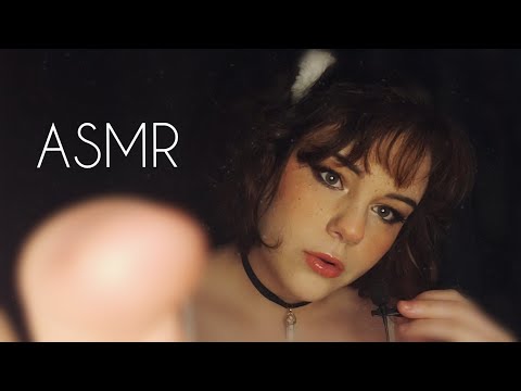 ASMR 👄 Mouth Sounds & Hand Mouvements / Face Touching 👆