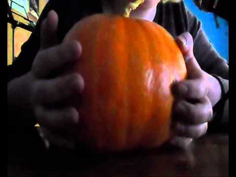 ASMR-Halloween special-Jackie o' lantern making