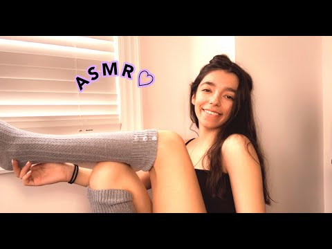 ASMR | WARM, KNITTED STOCKINGS SCRATCHING WITH LONG NAILS *tingly buttons for your ears* RELAXATION💛