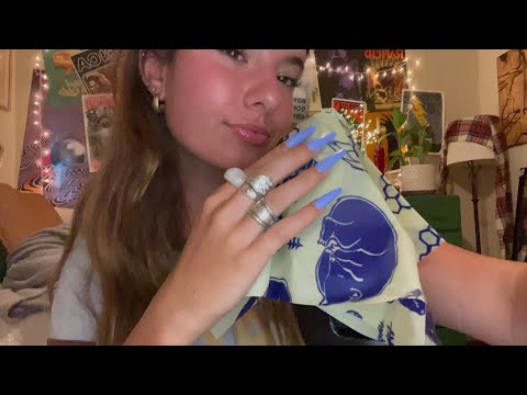 [ASMR] BEESWAX TAPPING 🐝