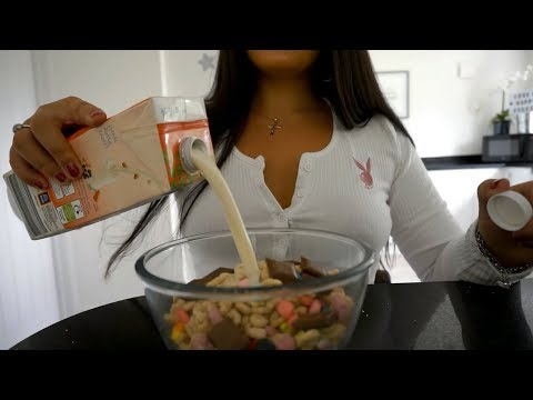 ASMR Lucky Charms Cereal (CRUNCHY SOUNDS, SLURPING)