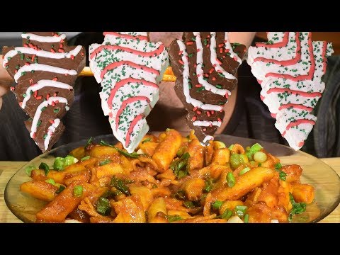 ASMR FAIL SPICY Tteokbokki 떡볶이 + Christmas Tree Cakes ! | Nomnomsammieboy