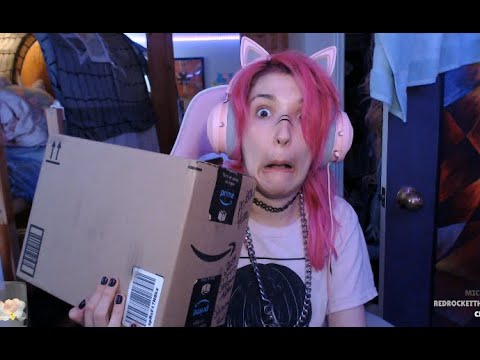 PO Box Opening & Playing STRAY [w/ guest MasterR3C0RD]