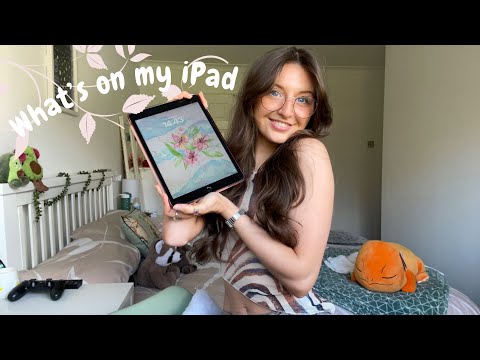 ASMR What’s on my iPad🌺 (Whispered and soft spoken)