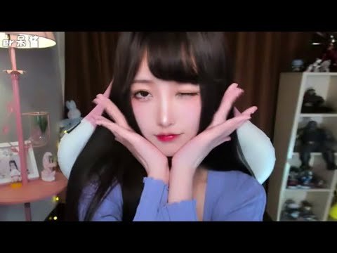ASMR Mouth Sounds and Visual Triggers 😘❤️