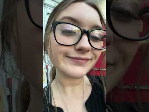 lil glasses tapping at work