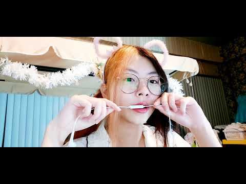 ASMR 💋 SOFT MOUTH SOUNDS | SLOWLY KISSING [Relax and Tingles]
