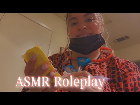 ASMR| Roleplay- Your aunt the doctor treats you👩🏼‍⚕️| personal attention, whispering