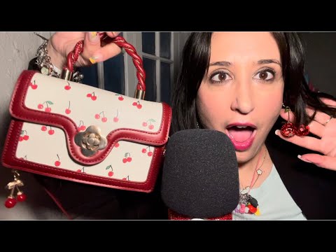 🍒 ASMR What’s in my bag/ Gum Chewing/ Tapping/ Rummaging/ Whispered
