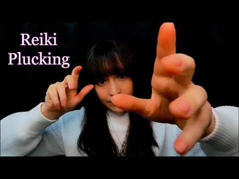 ⭐ASMR Relaxing Reiki Plucking Session✨ (Soft Spoken, Mouth Sounds)