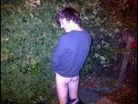 NAKED ?! Harry Styles Pisses In Bush And Exposes WTF !