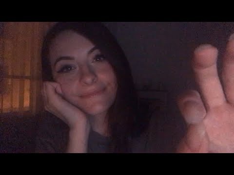 ASMR FRANCAIS ⚪️ face touching, gloss, t-t-t, brushing (soft mouth sound)