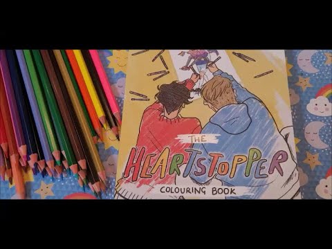 Relaxing ASMR Heartstopper Colouring Book & Whispering & book tapping #Heartstopper 🌈🌈