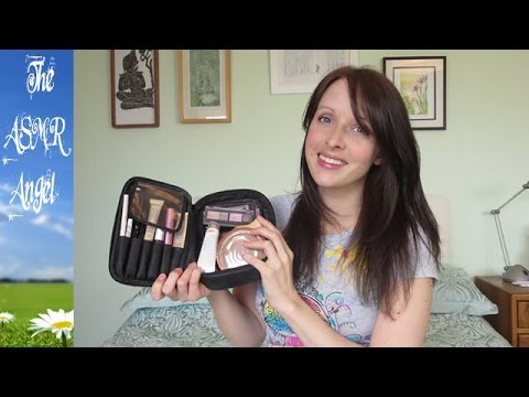 ASMR - What's in my Make-up Bag - Soft Speaking (Binaural - 3D Sound)