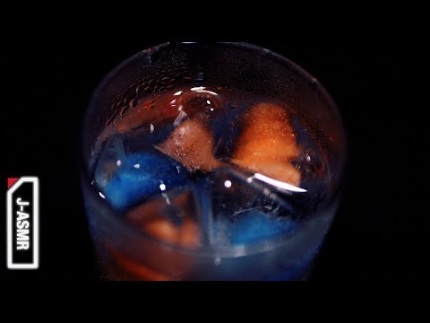 [音フェチ]🔴炭酸と赤青白の氷🔵- Fizzy Drink with Ice Cubes[ASMR]