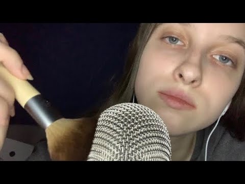 ASMR - Mic Brushing + Mic Scratching (also a mixture of both at the same time)